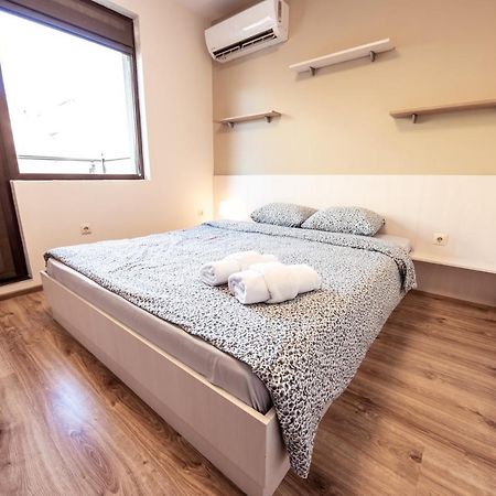 Bright 1Bdr Apartment With A Balcony صوفيا المظهر الخارجي الصورة